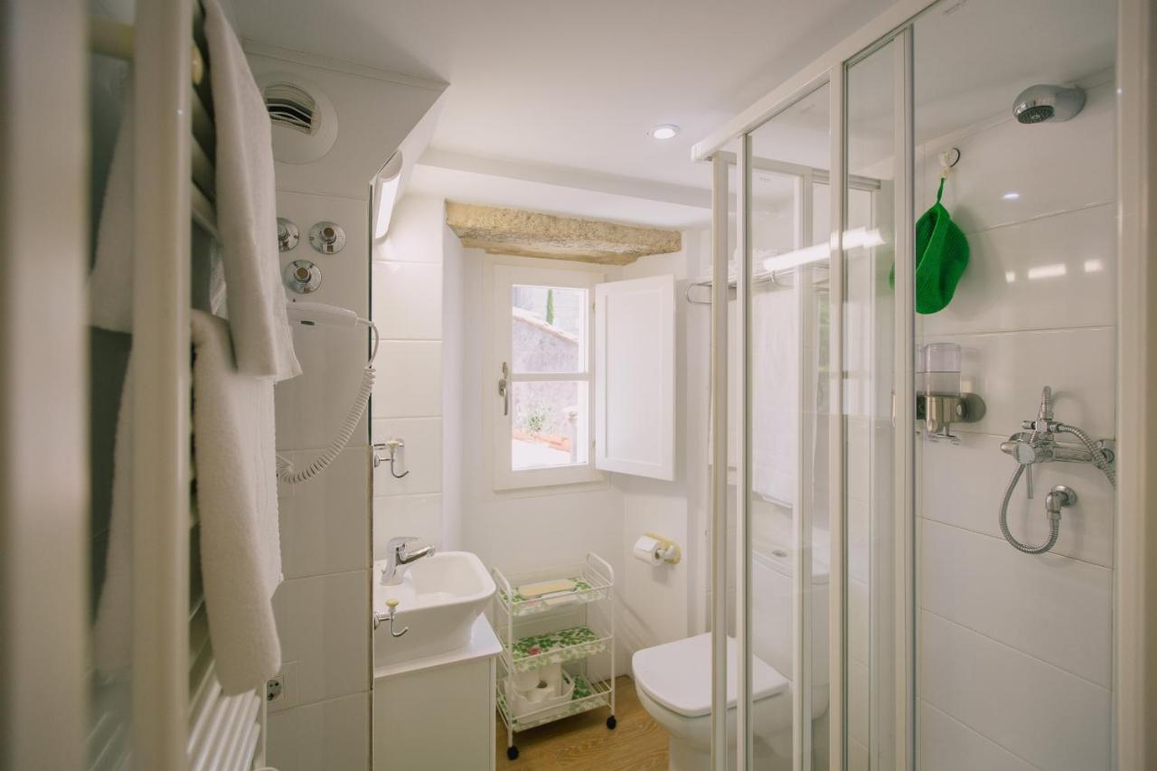 Roompedra Apartamentos Turisticos 산티아고데콤포스텔라 외부 사진