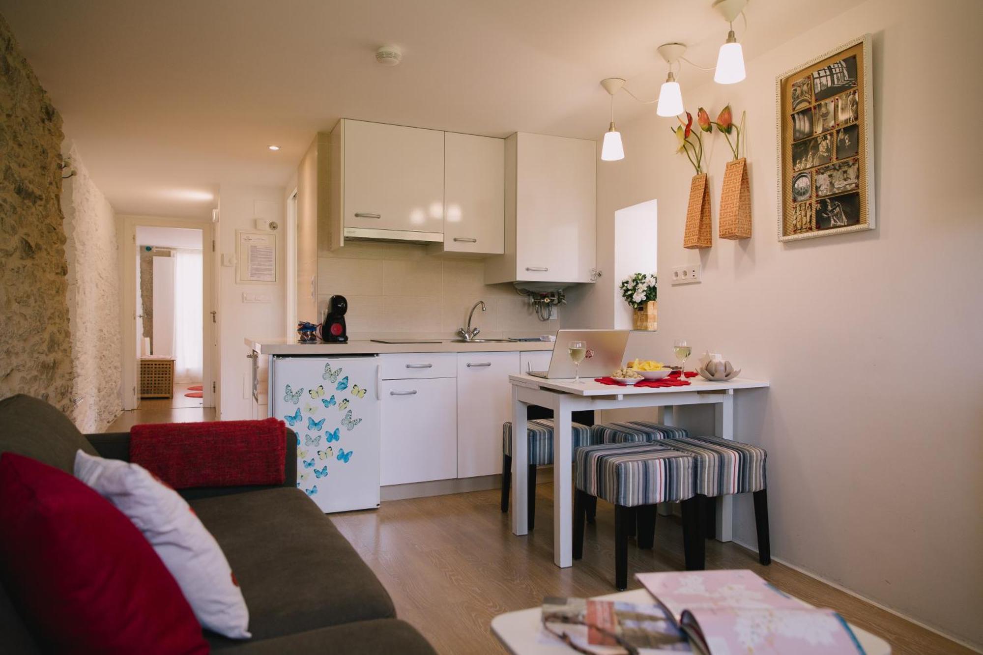 Roompedra Apartamentos Turisticos 산티아고데콤포스텔라 외부 사진